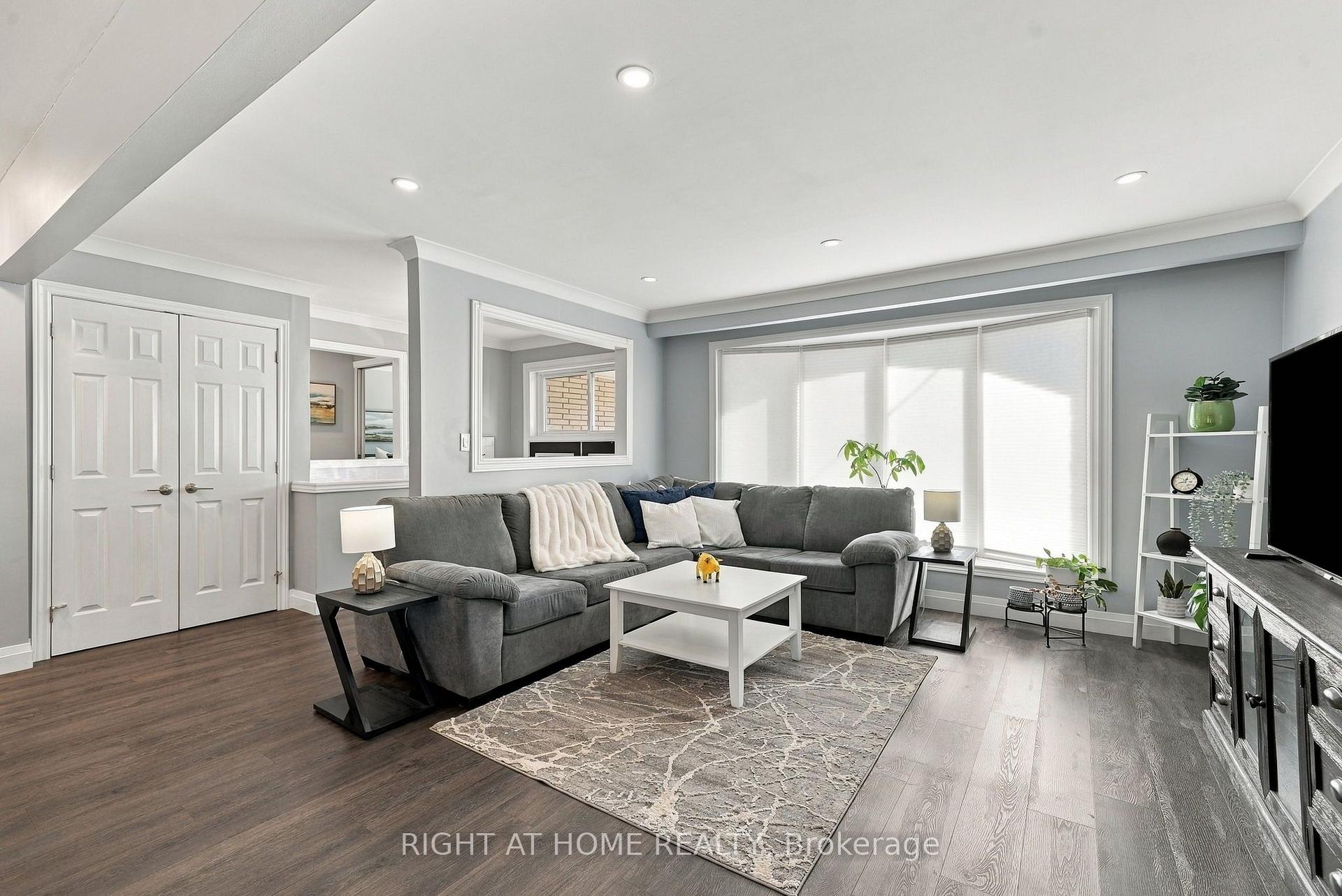 Photo 12 of 14 Cole Avenue, Clarington, Bowmanville — HOMEH