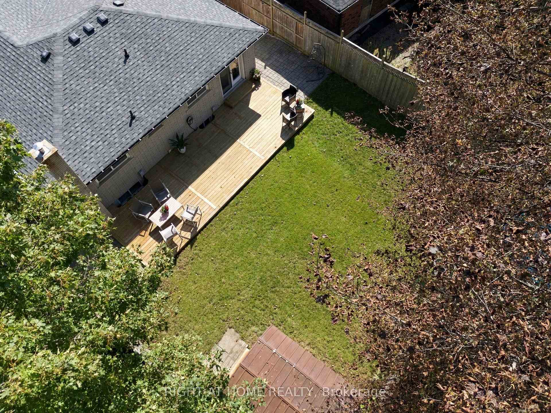 Photo 47 of 14 Cole Avenue, Clarington, Bowmanville — HOMEH
