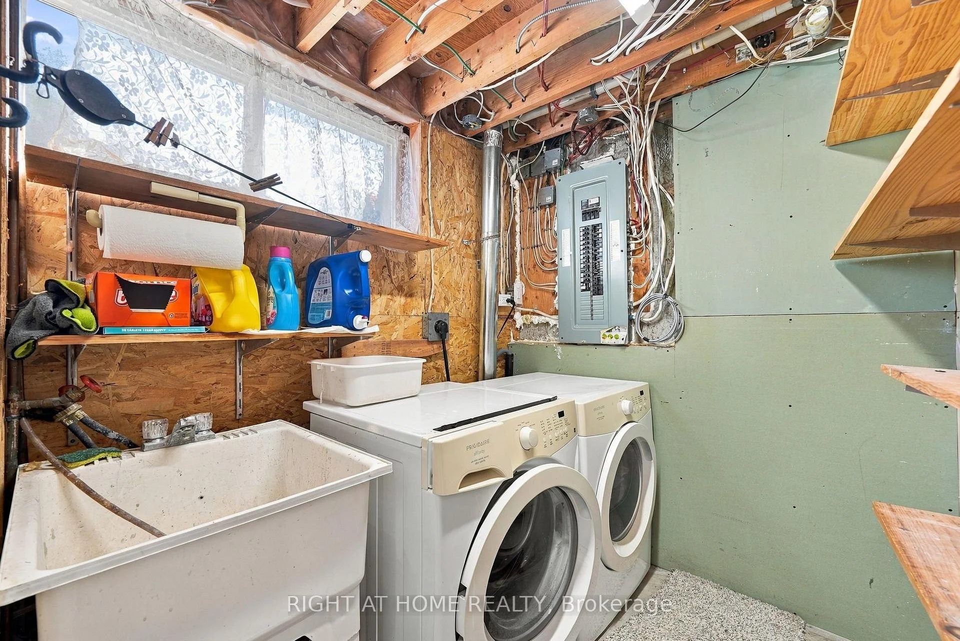 Photo 32 of 14 Cole Avenue, Clarington, Bowmanville — HOMEH