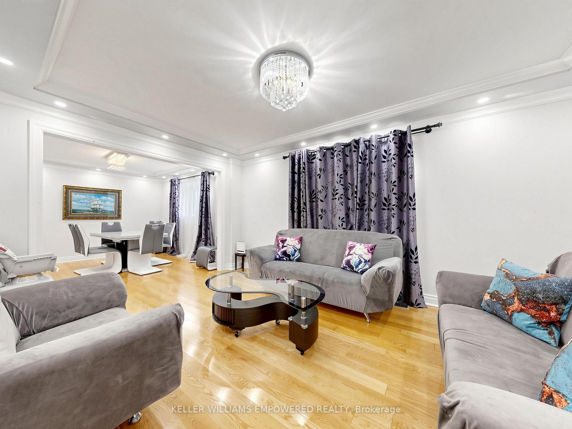Photo 5 of 65 Terra Road, Vaughan, East Woodbridge — HOMEH
