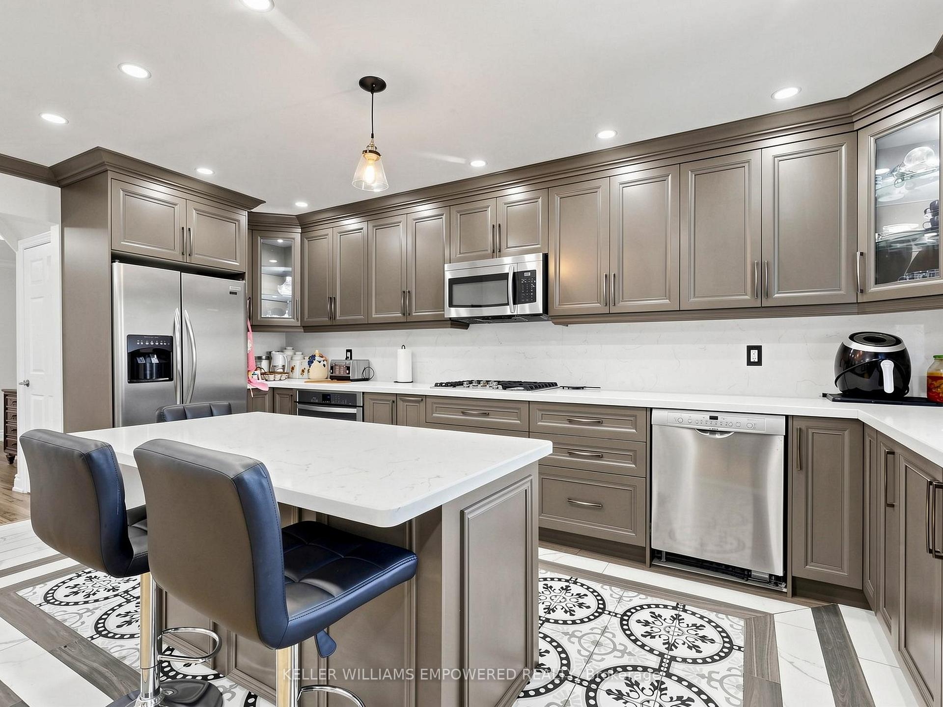 Photo 10 of 65 Terra Road, Vaughan, East Woodbridge — HOMEH