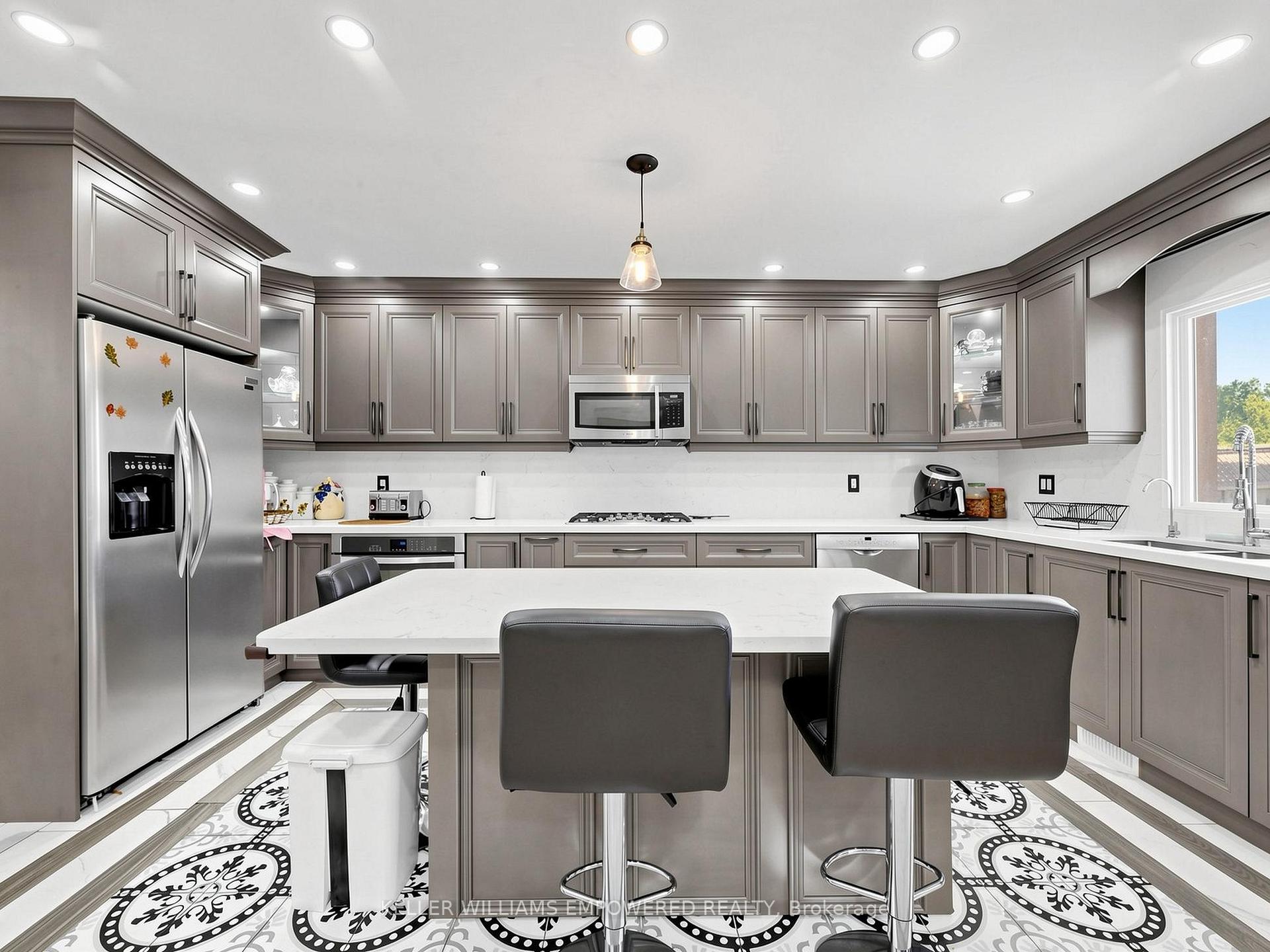 Photo 11 of 65 Terra Road, Vaughan, East Woodbridge — HOMEH