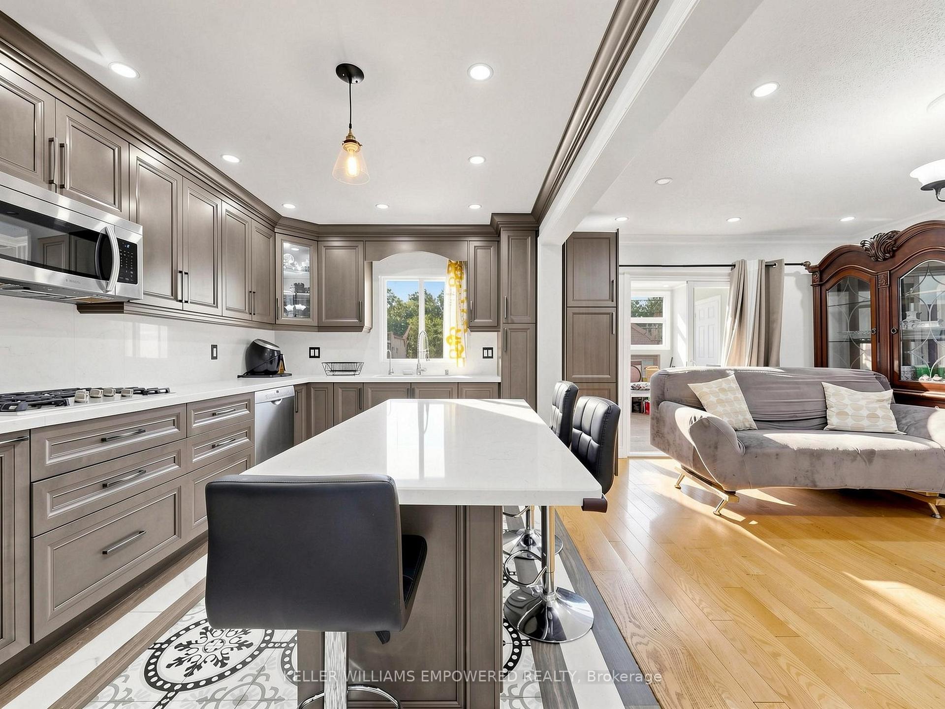 Photo 13 of 65 Terra Road, Vaughan, East Woodbridge — HOMEH