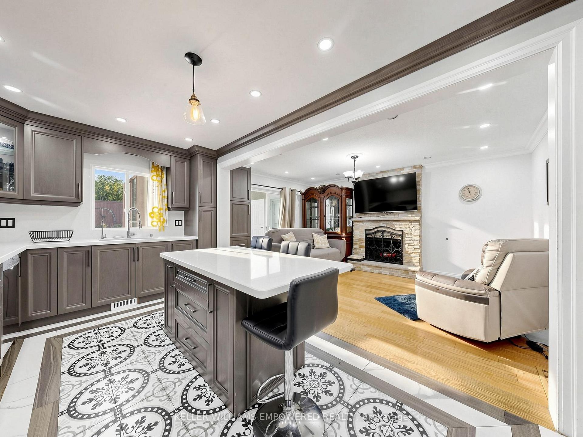Photo 14 of 65 Terra Road, Vaughan, East Woodbridge — HOMEH