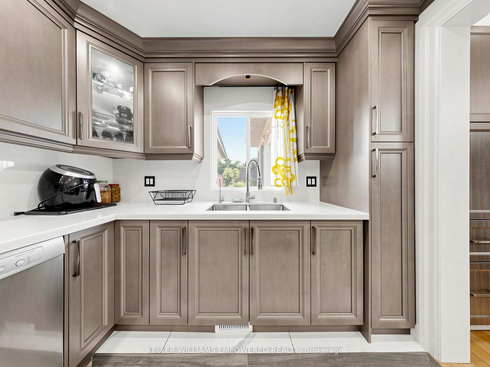 Photo 15 of 65 Terra Road, Vaughan, East Woodbridge — HOMEH