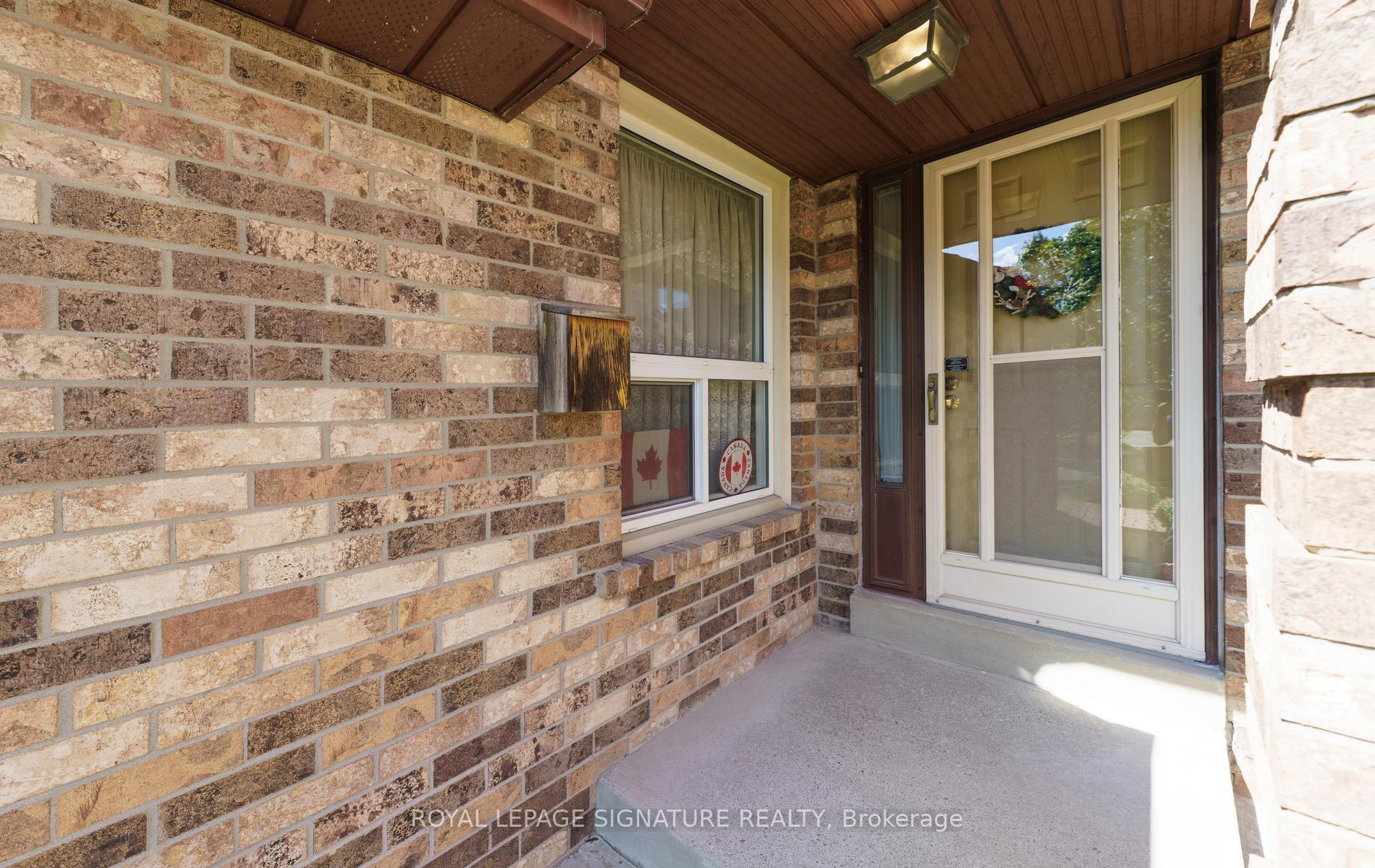 Photo 2 of 12 Manilow Street, Scarborough, Steeles — HOMEH