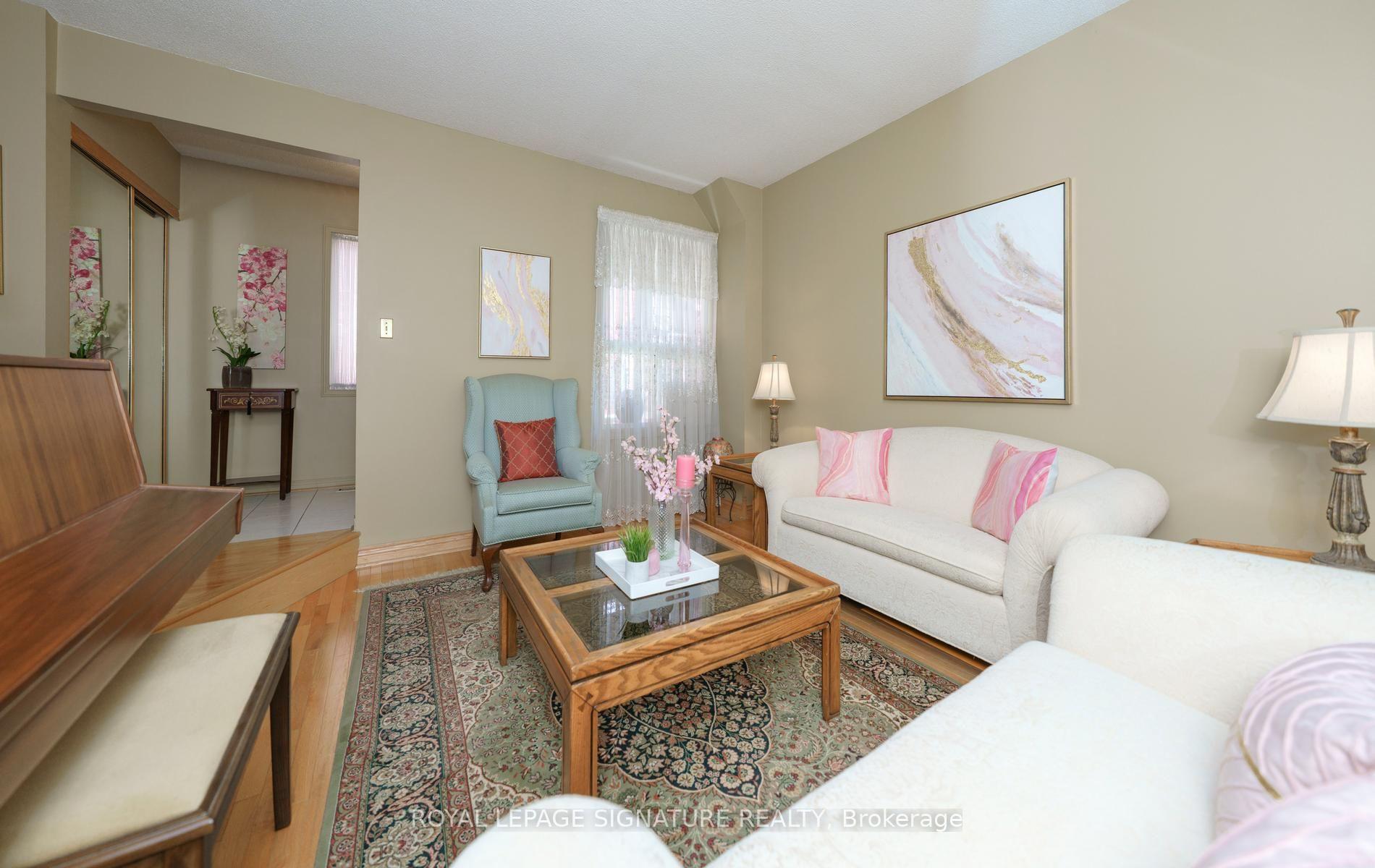 Photo 5 of 12 Manilow Street, Scarborough, Steeles — HOMEH