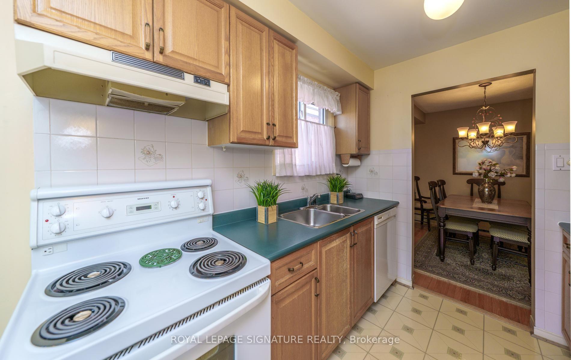 Photo 16 of 12 Manilow Street, Scarborough, Steeles — HOMEH