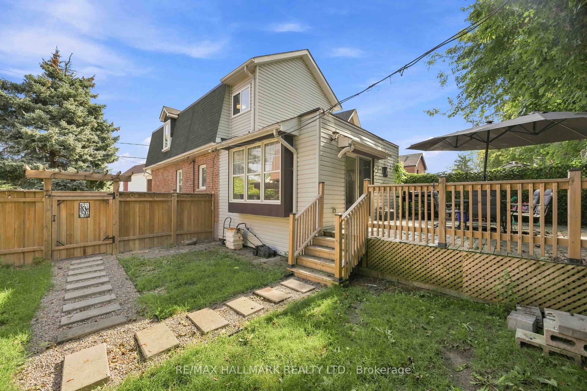 Photo 25 of 44 Holley Avenue, North York, Weston — HOMEH