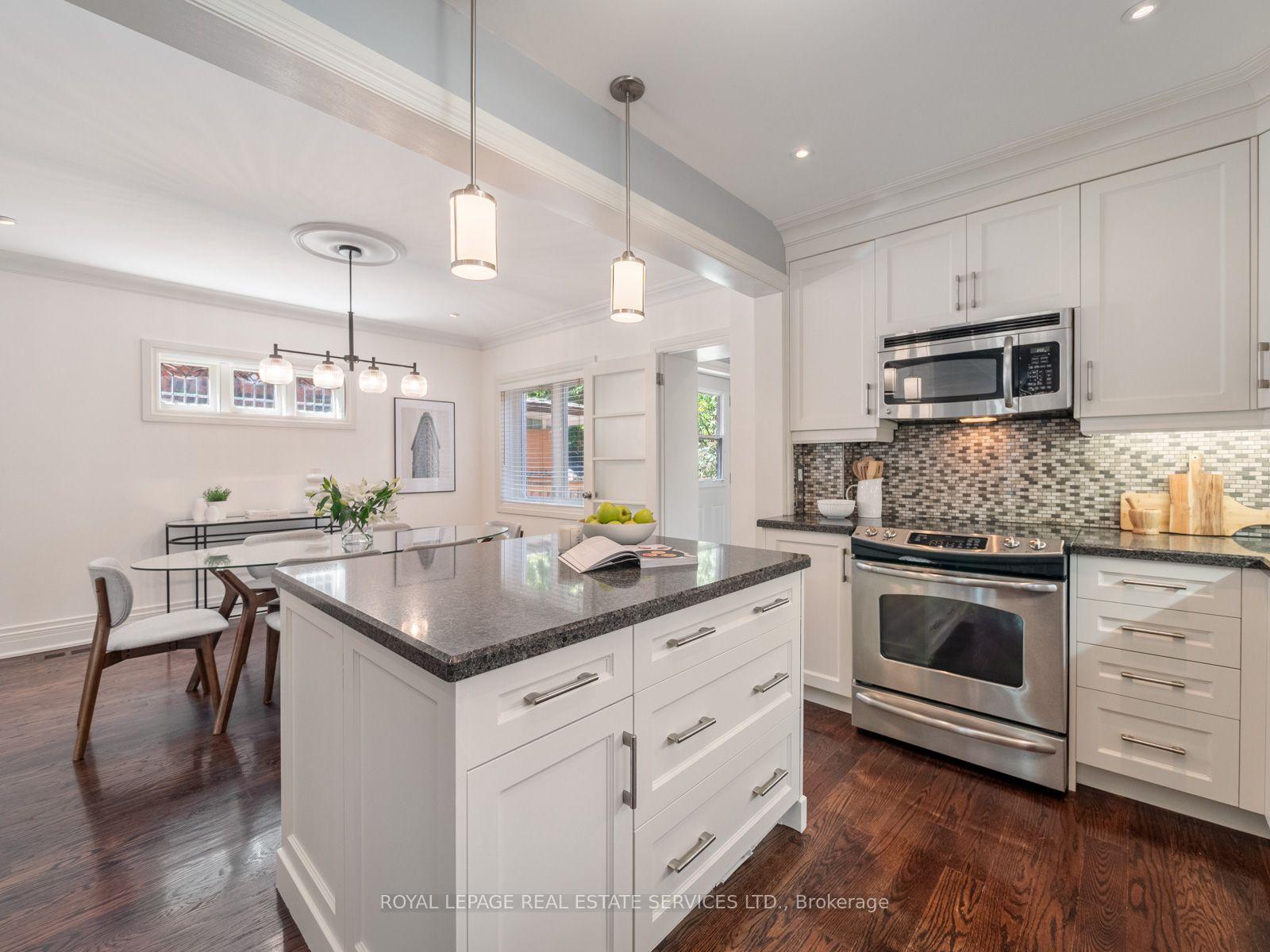 Photo 21 of 10 Elora Road, Toronto, High Park North — HOMEH