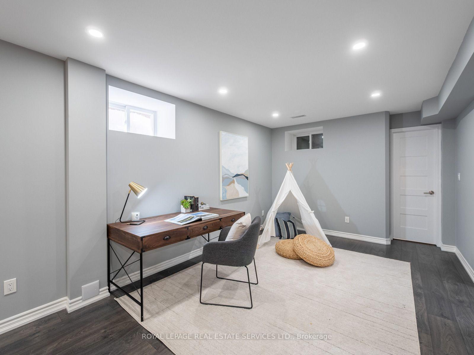 Photo 39 of 10 Elora Road, Toronto, High Park North — HOMEH