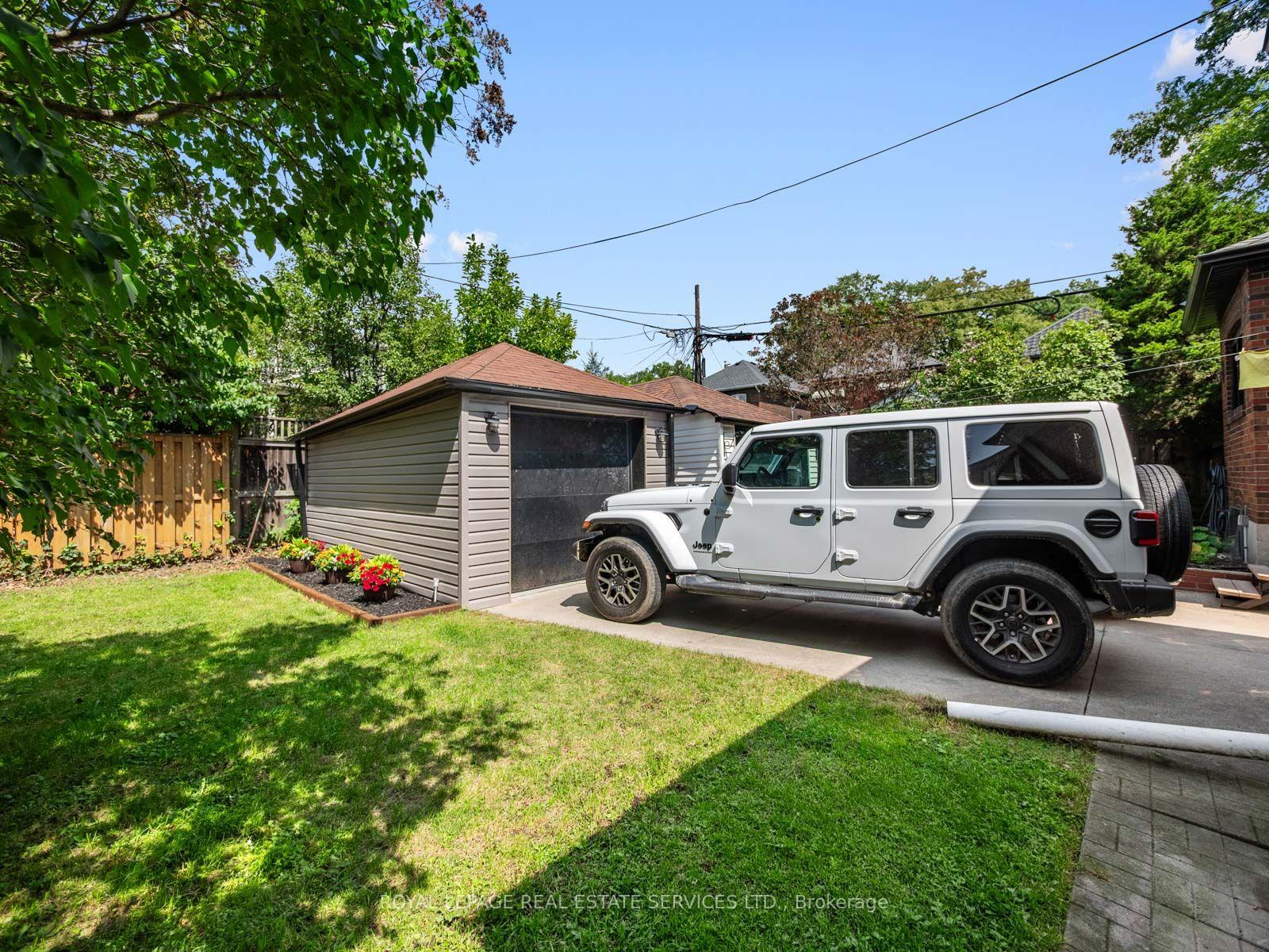 Photo 50 of 10 Elora Road, Toronto, High Park North — HOMEH