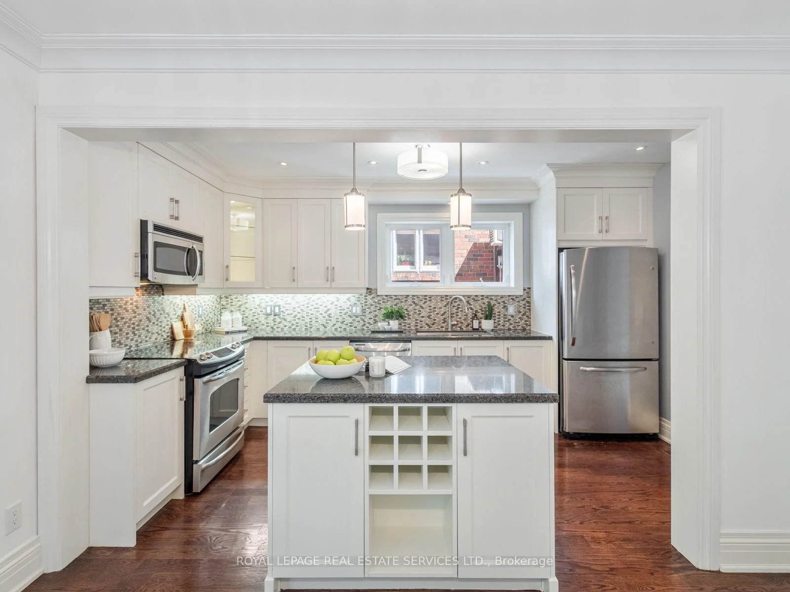 Photo 17 of 10 Elora Road, Toronto, High Park North — HOMEH