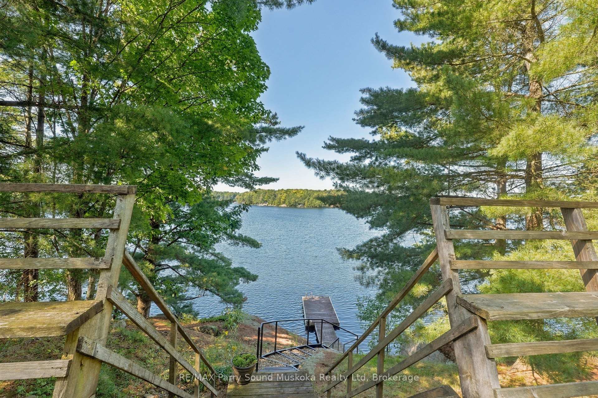 Photo 5 of 22 Marine Drive, McKellar — HOMEH