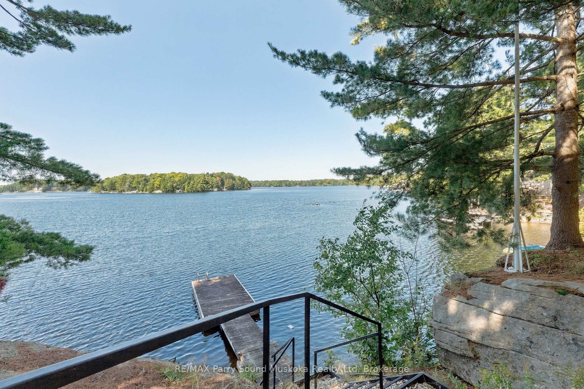 Photo 12 of 22 Marine Drive, McKellar — HOMEH