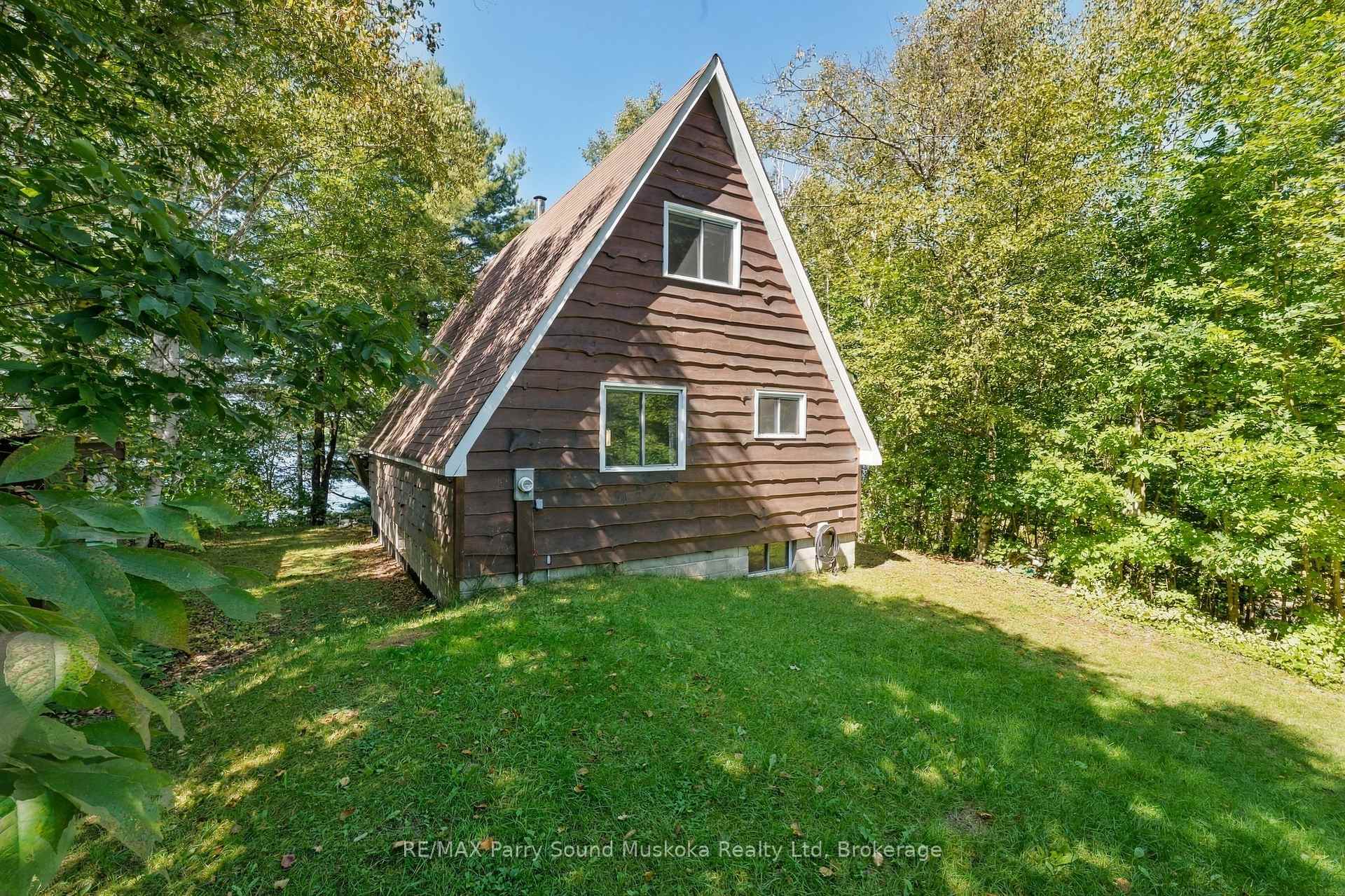 Photo 39 of 22 Marine Drive, McKellar — HOMEH