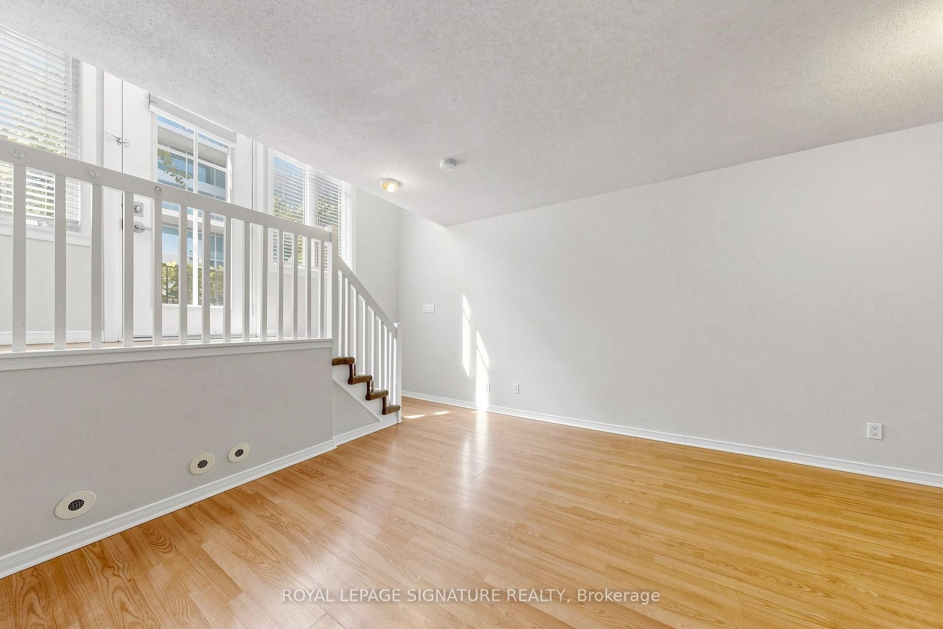 Photo 10 of Unit 929, 50 Western Battery Road, Toronto, Niagara — HOMEH