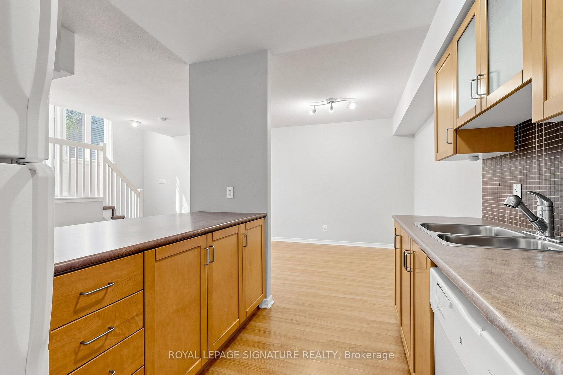 Photo 21 of Unit 929, 50 Western Battery Road, Toronto, Niagara — HOMEH