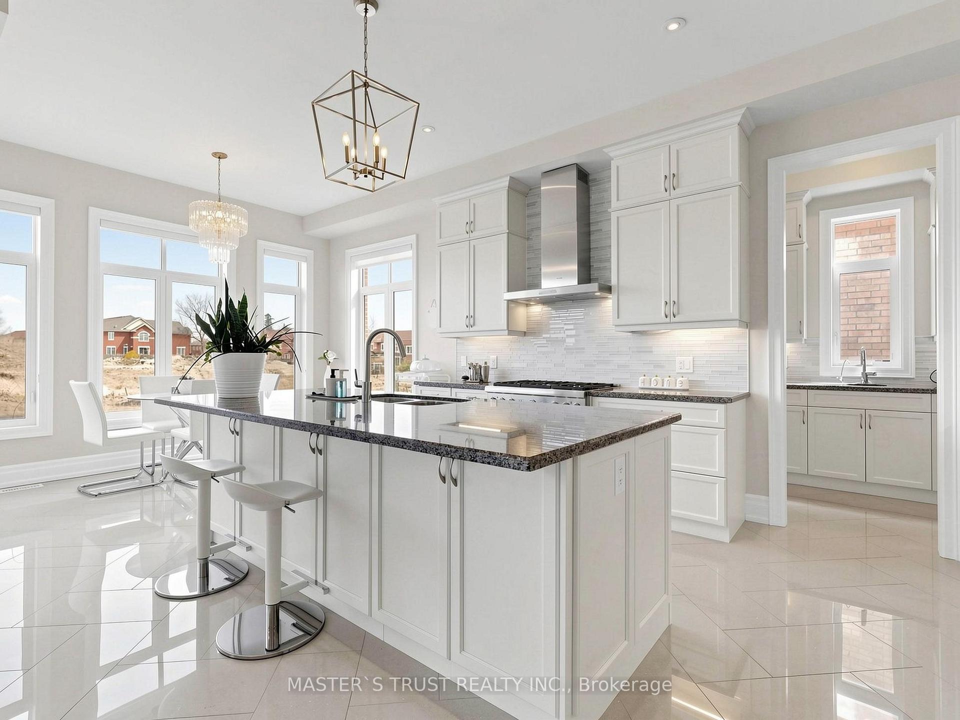 Photo 1 of 61 Grange Drive, Richmond Hill, Jefferson — HOMEH