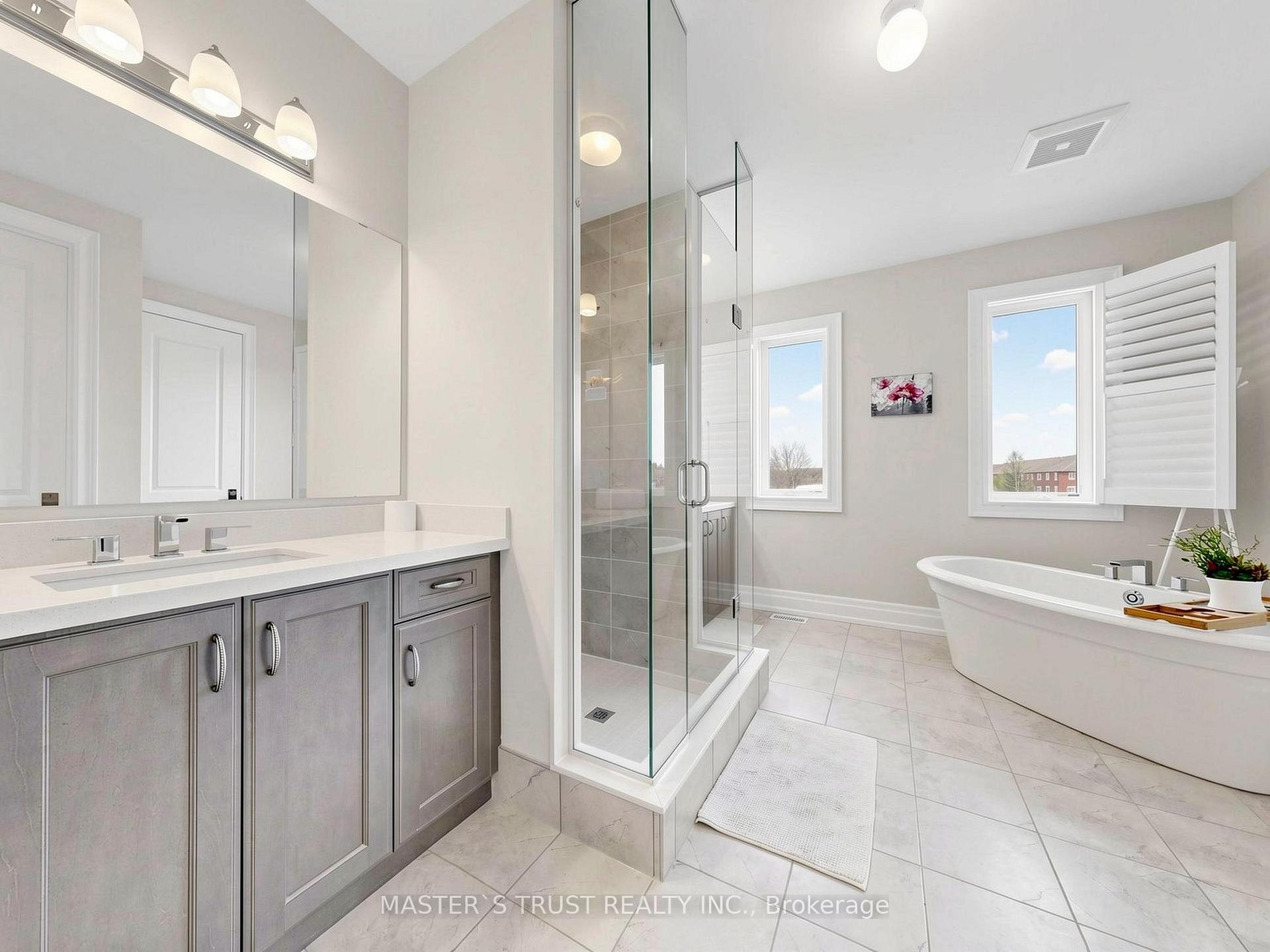 Photo 28 of 61 Grange Drive, Richmond Hill, Jefferson — HOMEH