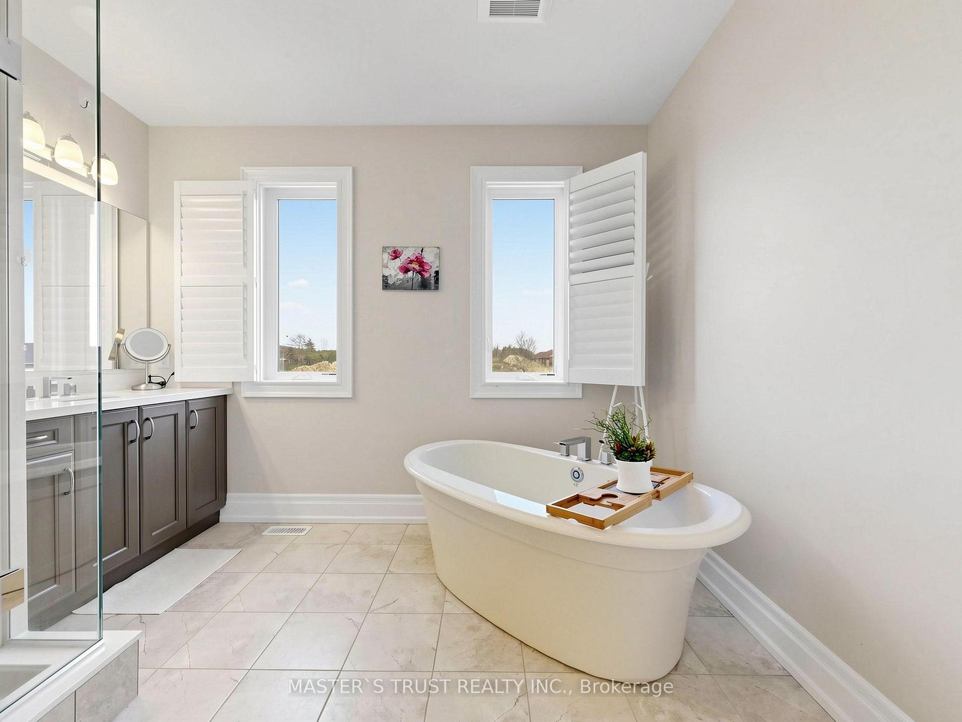 Photo 29 of 61 Grange Drive, Richmond Hill, Jefferson — HOMEH