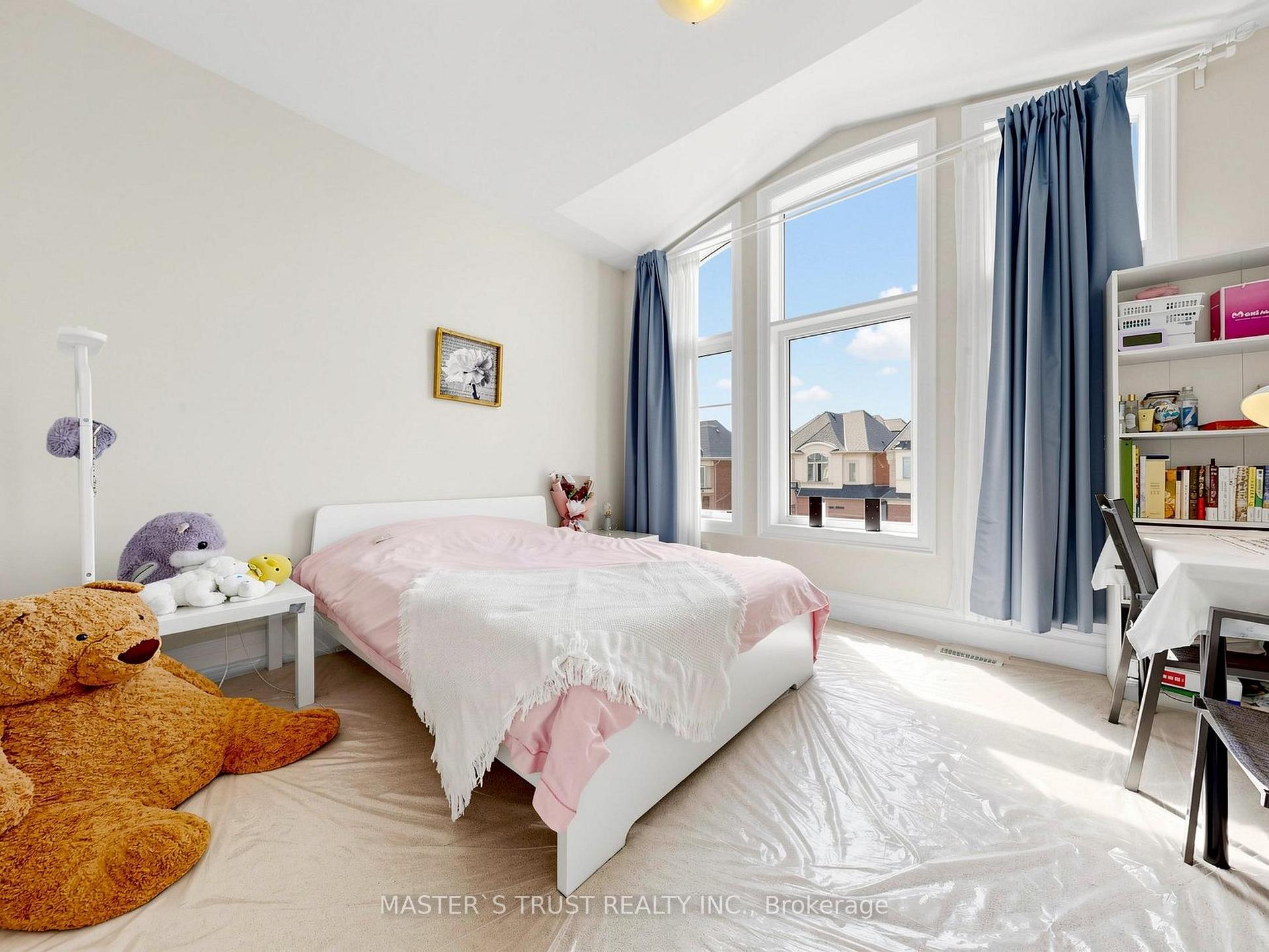 Photo 30 of 61 Grange Drive, Richmond Hill, Jefferson — HOMEH