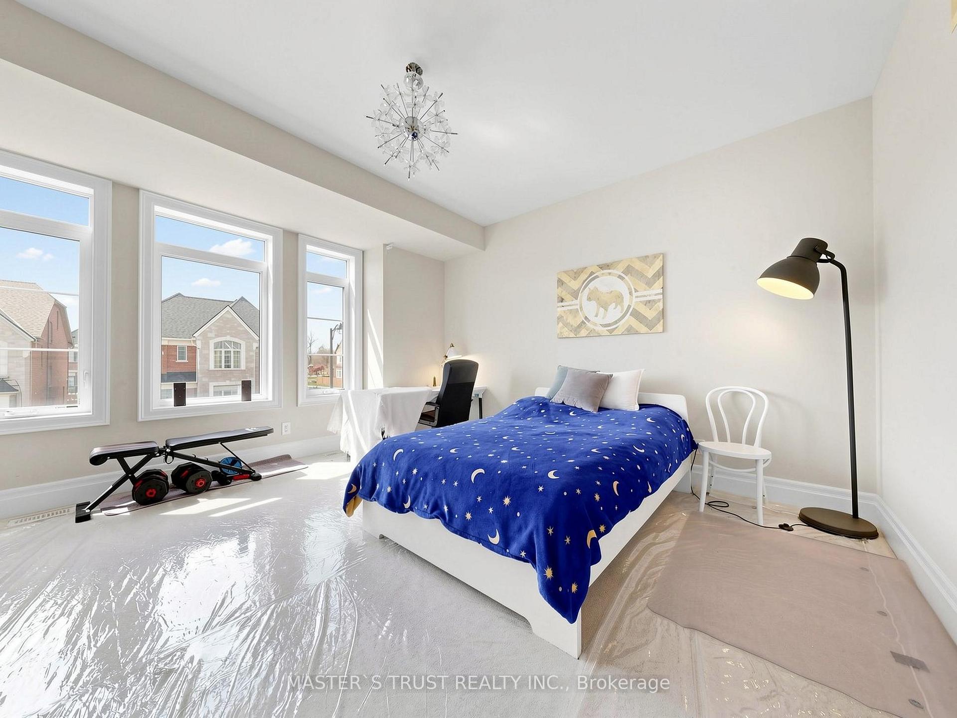 Photo 34 of 61 Grange Drive, Richmond Hill, Jefferson — HOMEH