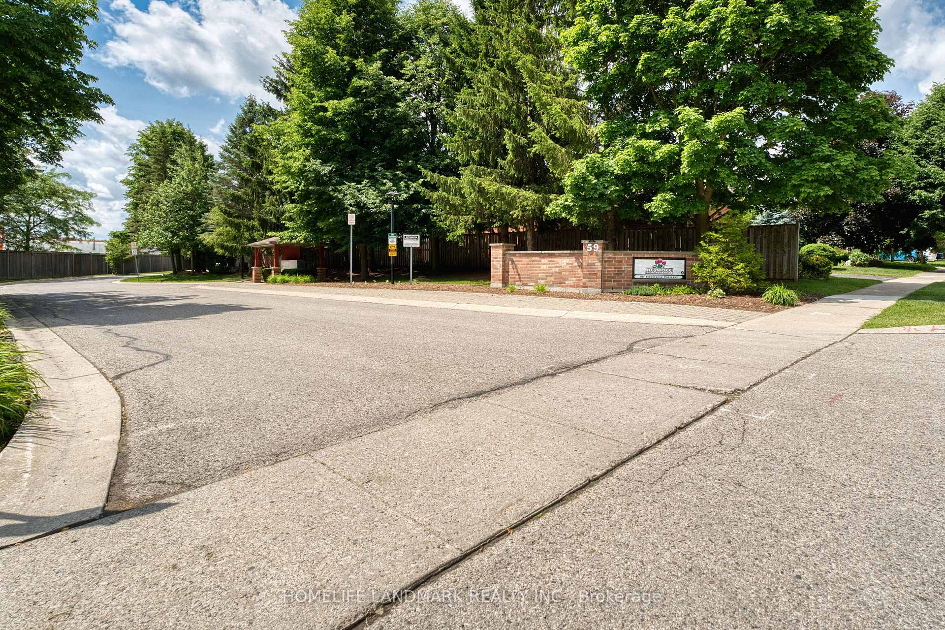 Photo 57 of Unit 36, 59 Pennybrook Crescent, London, North B — HOMEH