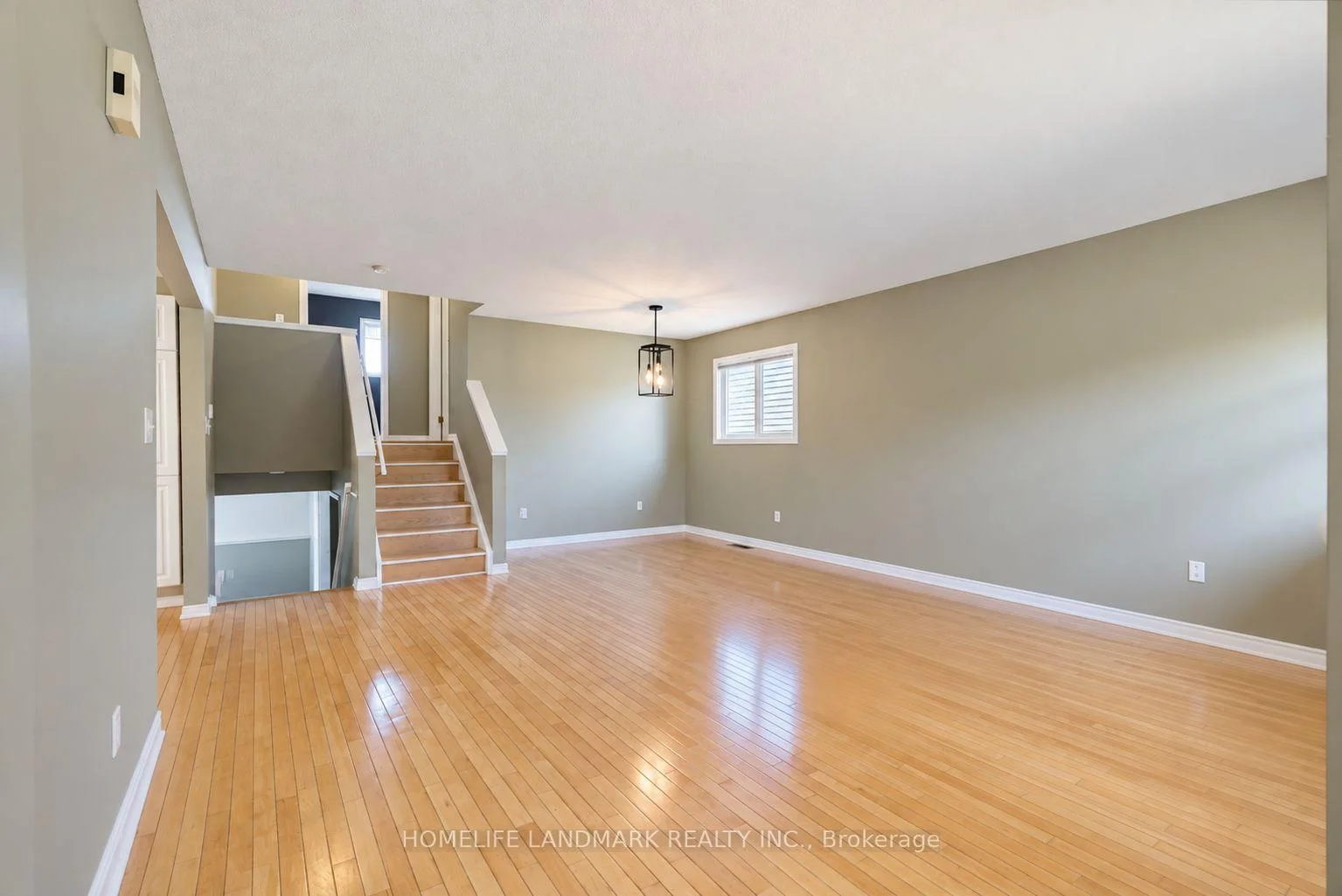 Photo 6 of Unit 36, 59 Pennybrook Crescent, London, North B — HOMEH