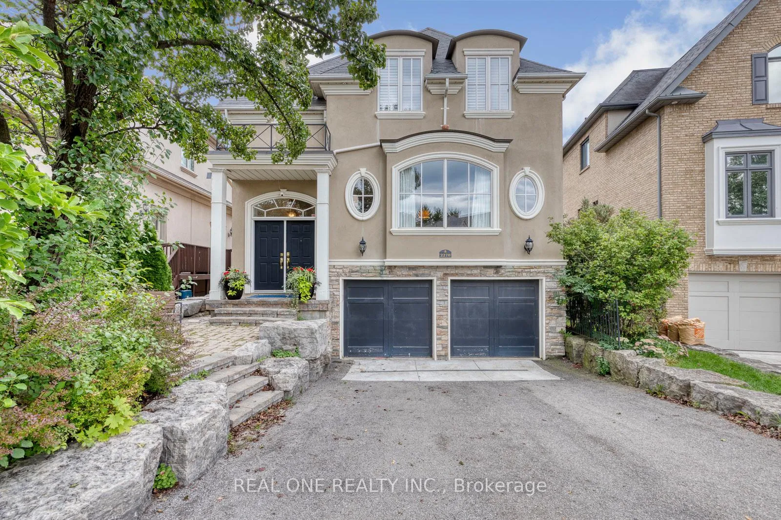 Front of 2278 Woodfield Road