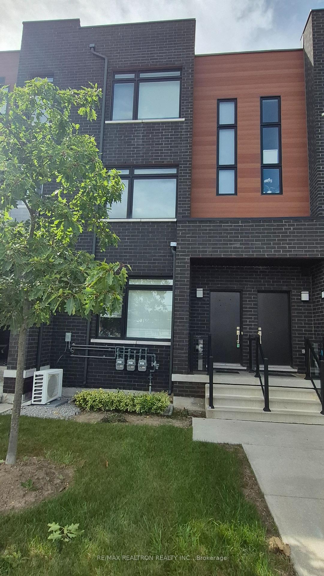 Photo 2 of Unit 79, 370 Red Maple Road, Richmond Hill, Langstaff — HOMEH