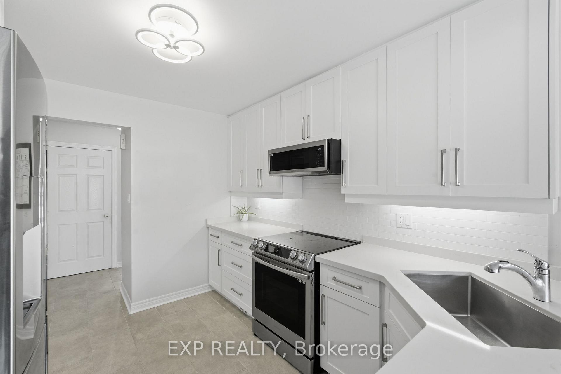Photo 13 of 50 Crysler Crescent, Thorold, Confederation Heights — HOMEH