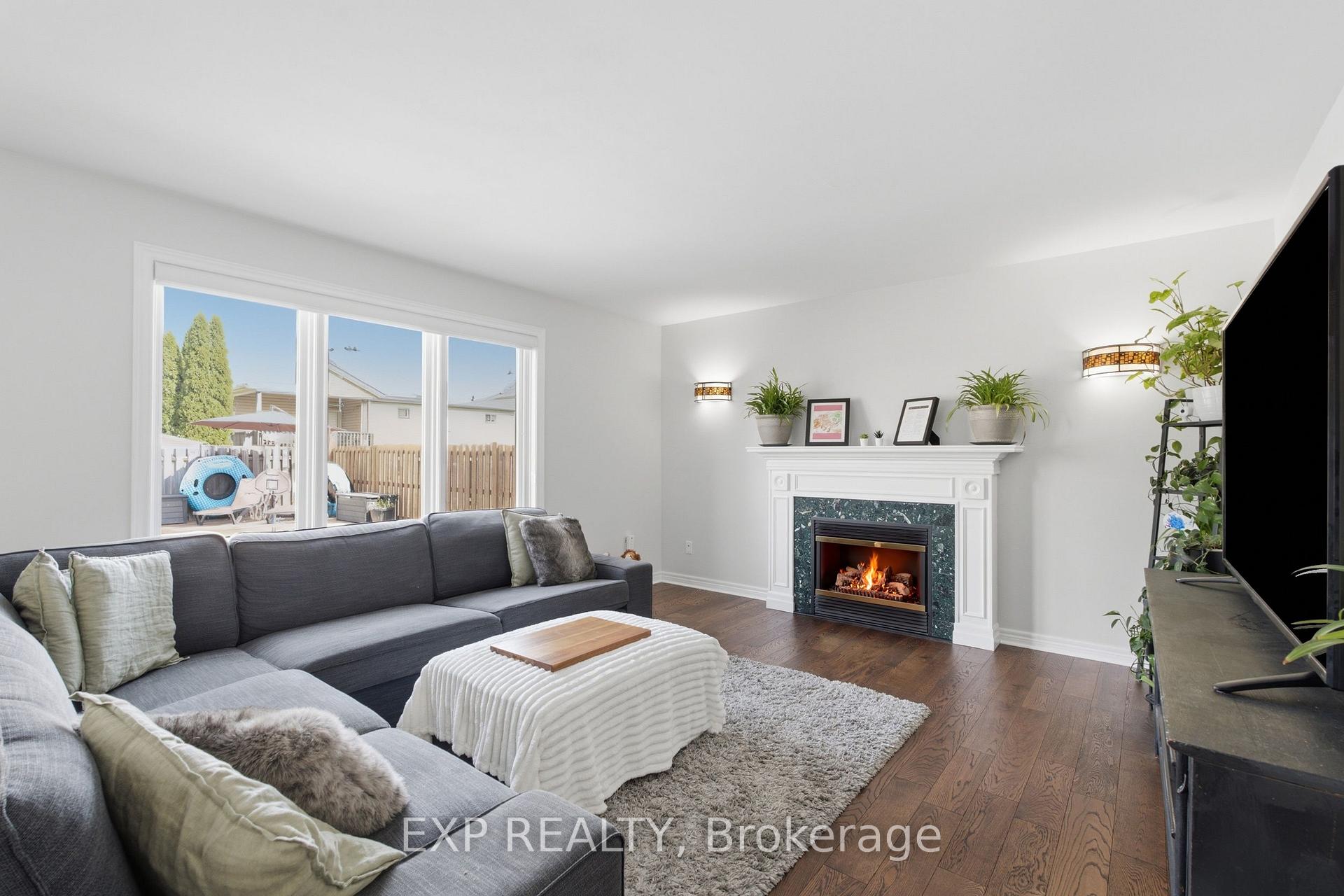 Photo 17 of 50 Crysler Crescent, Thorold, Confederation Heights — HOMEH
