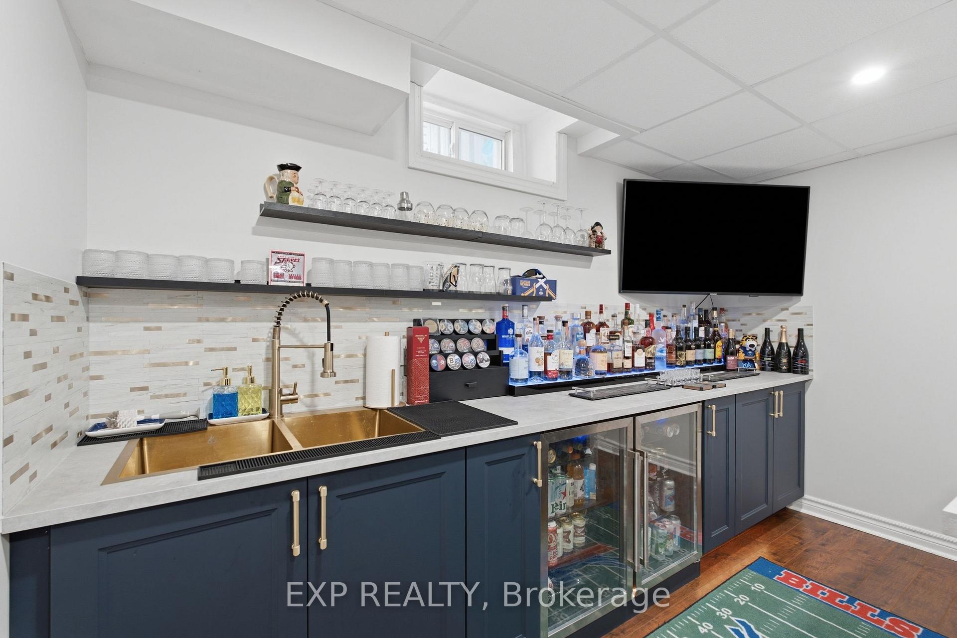Photo 34 of 50 Crysler Crescent, Thorold, Confederation Heights — HOMEH