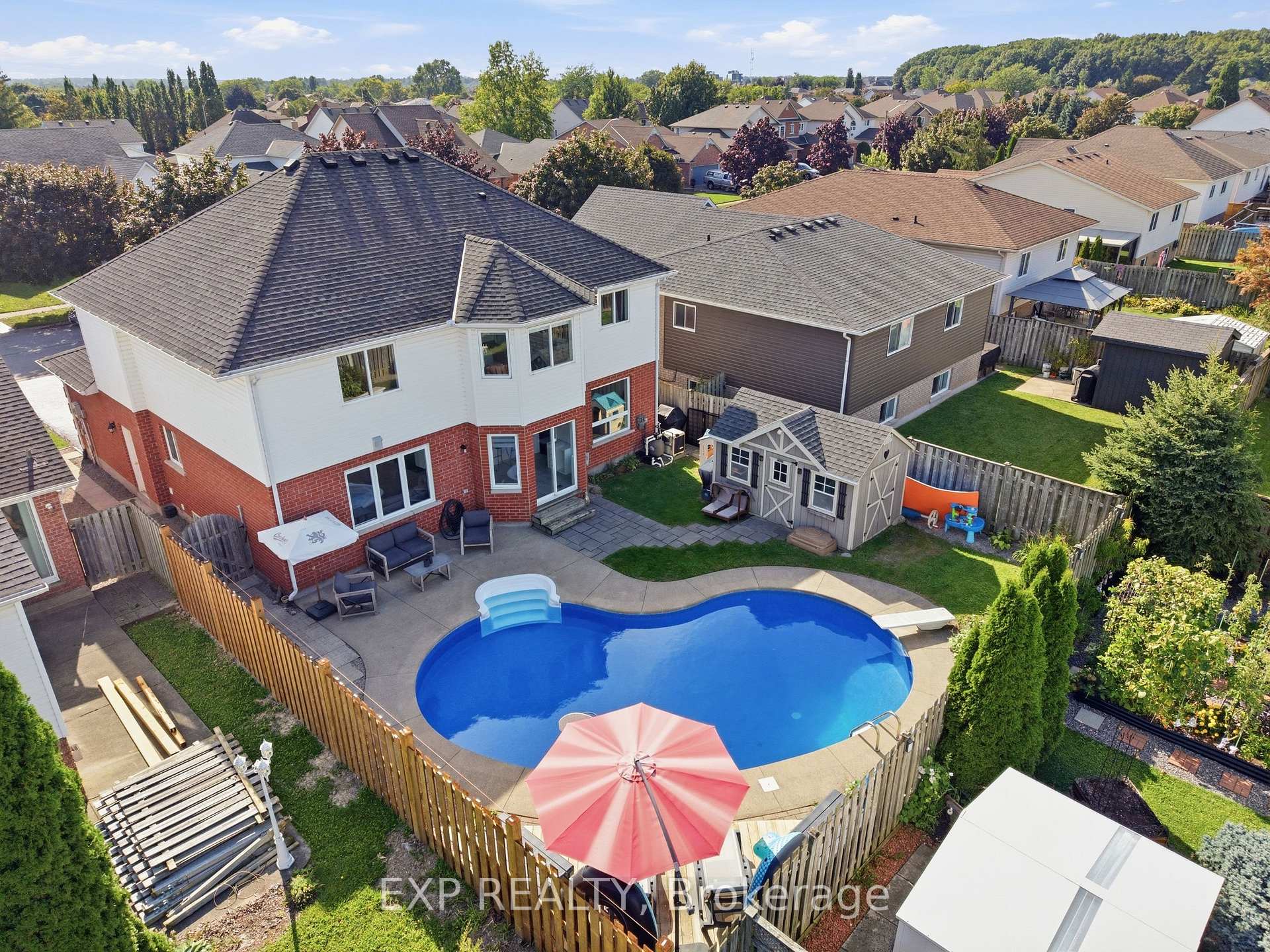 Photo 43 of 50 Crysler Crescent, Thorold, Confederation Heights — HOMEH