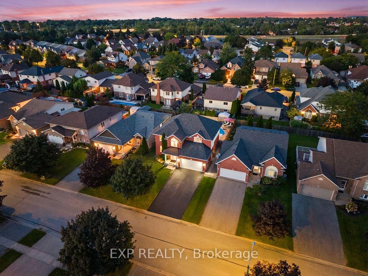 Photo 46 of 50 Crysler Crescent, Thorold, Confederation Heights — HOMEH