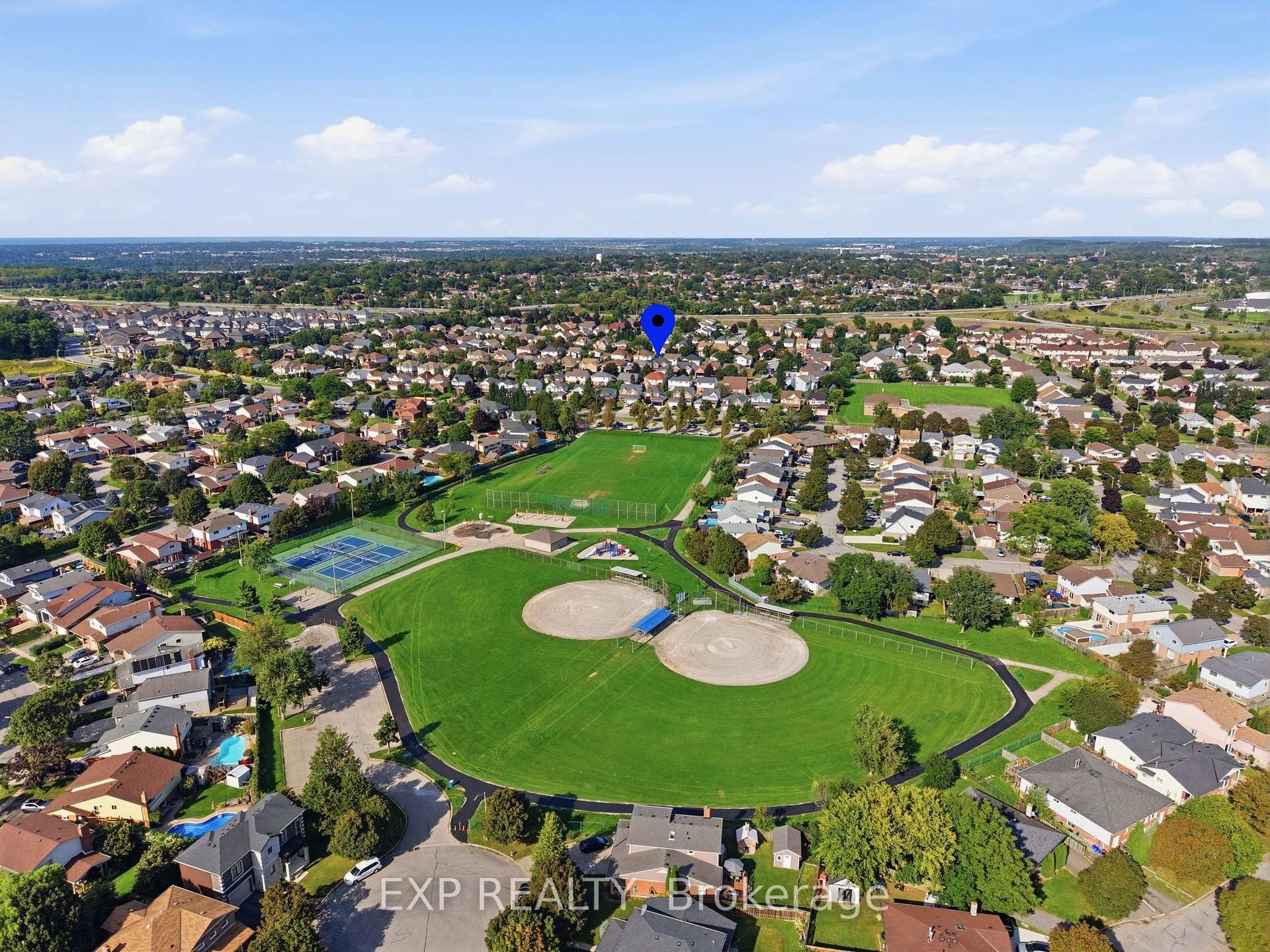 Photo 49 of 50 Crysler Crescent, Thorold, Confederation Heights — HOMEH