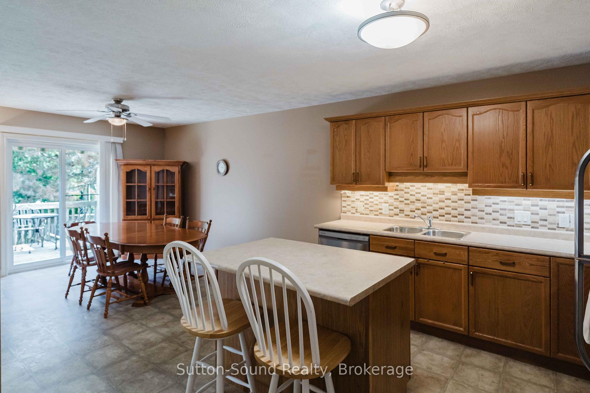 Photo 6 of 907 9th A Avenue E, Owen Sound — HOMEH