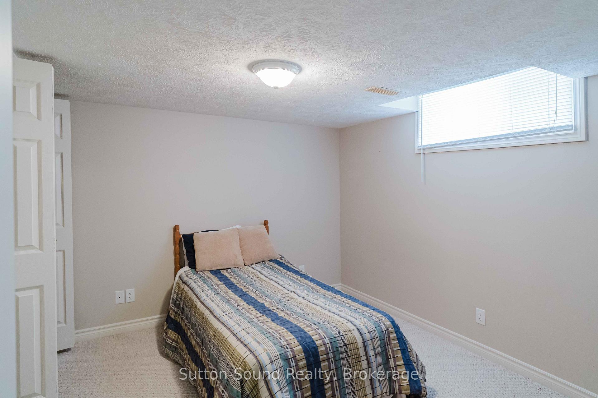 Photo 14 of 907 9th A Avenue E, Owen Sound — HOMEH