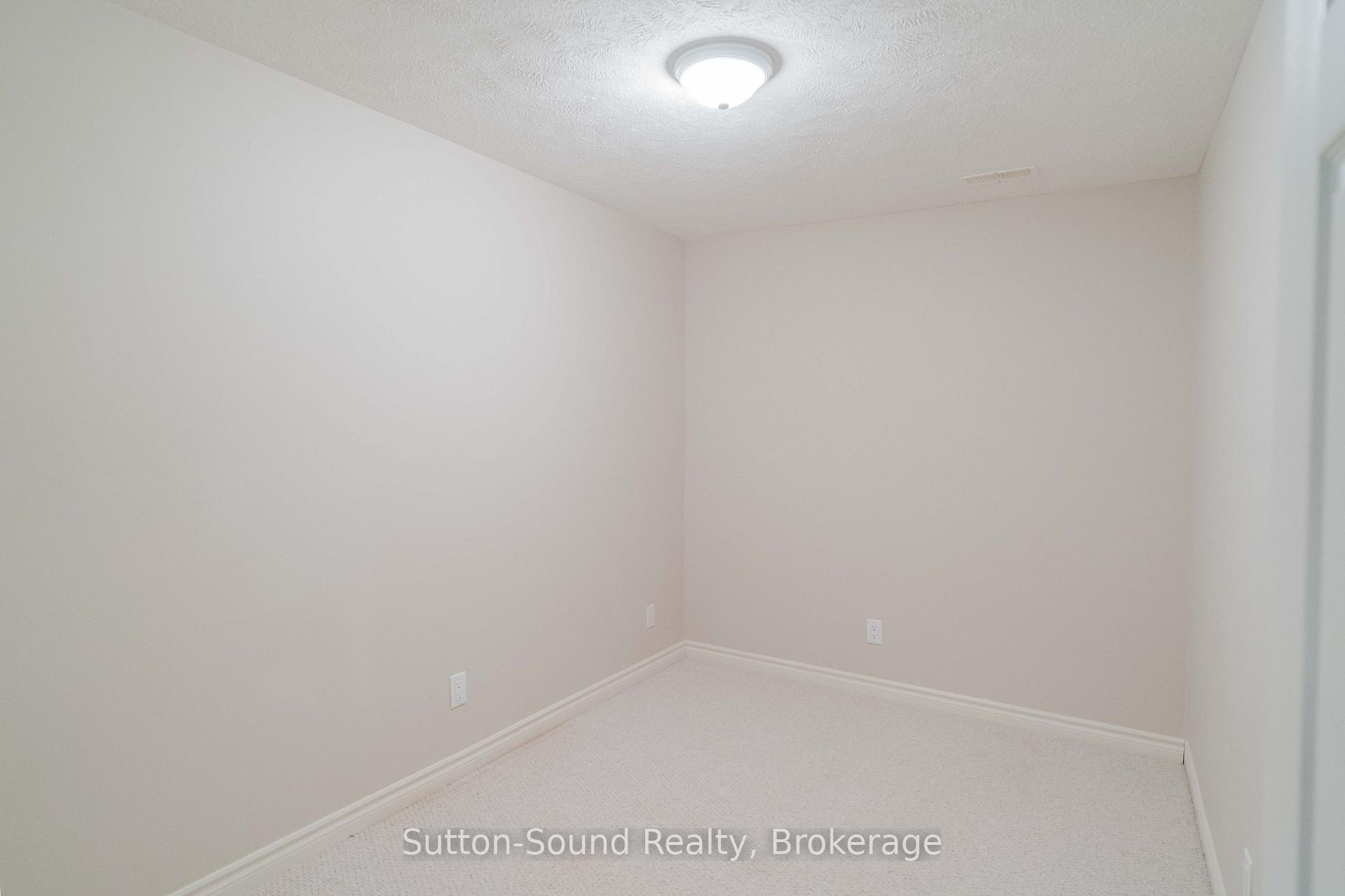 Photo 15 of 907 9th A Avenue E, Owen Sound — HOMEH