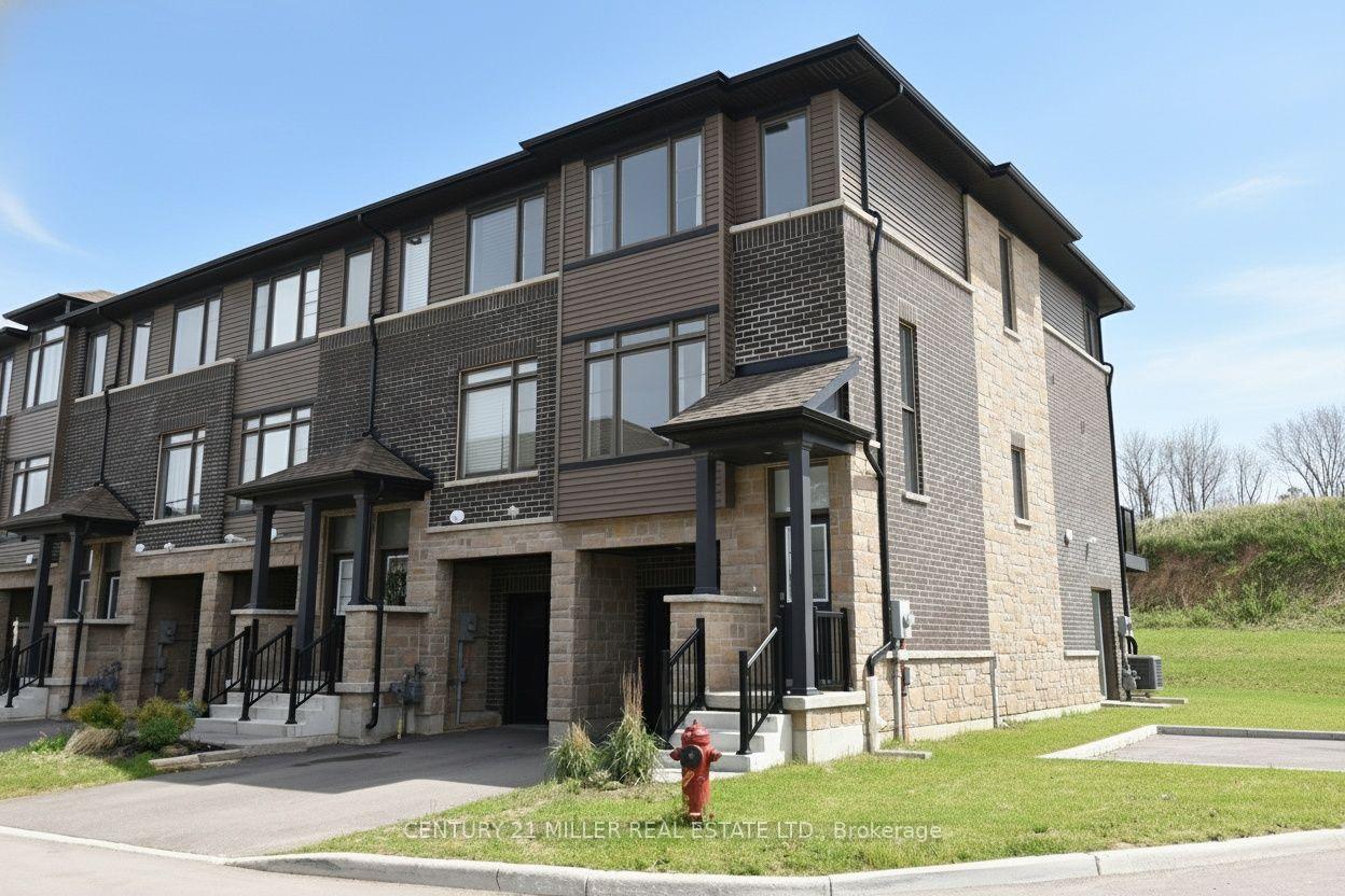Photo 1 of Unit 62, 120 Court Drive, Brant, Paris — HOMEH
