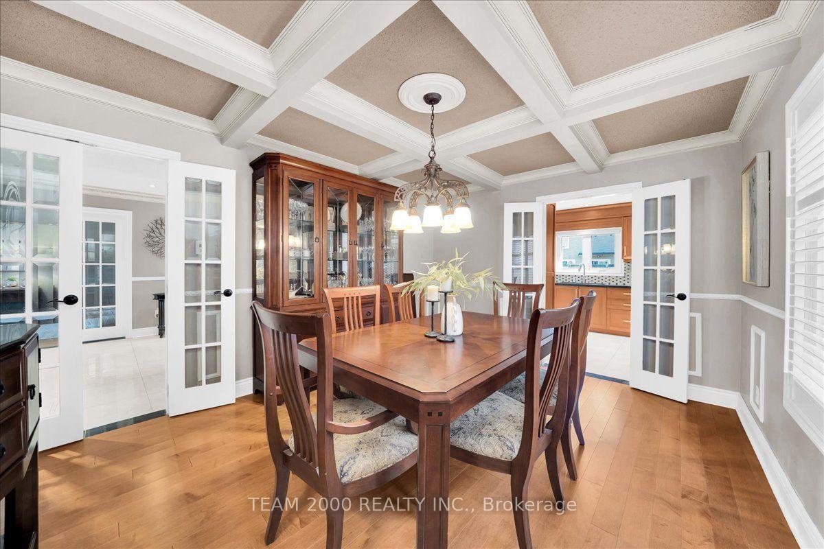 Photo 16 of 211 Avro Road, Vaughan, Maple — HOMEH
