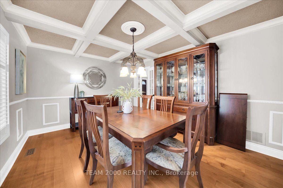 Photo 17 of 211 Avro Road, Vaughan, Maple — HOMEH
