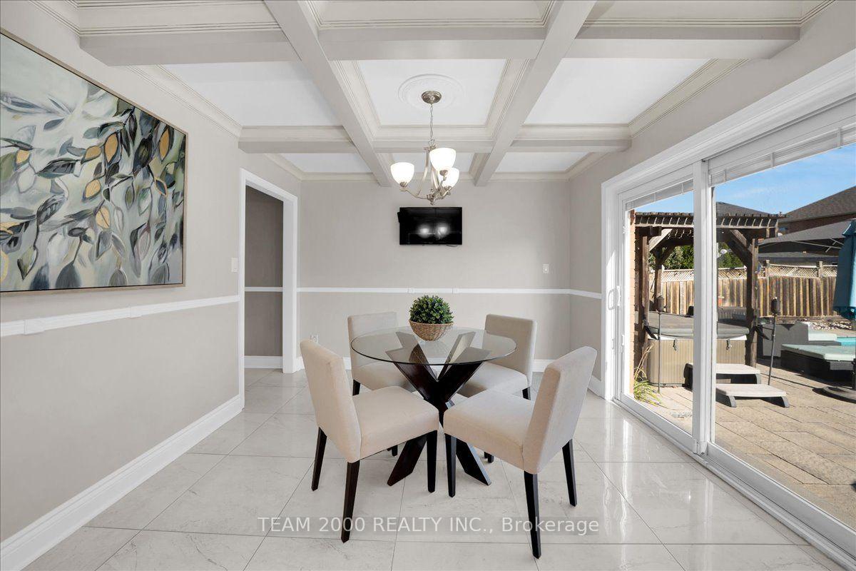 Photo 27 of 211 Avro Road, Vaughan, Maple — HOMEH