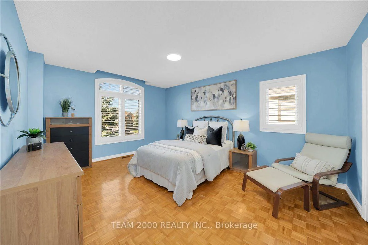 Photo 46 of 211 Avro Road, Vaughan, Maple — HOMEH
