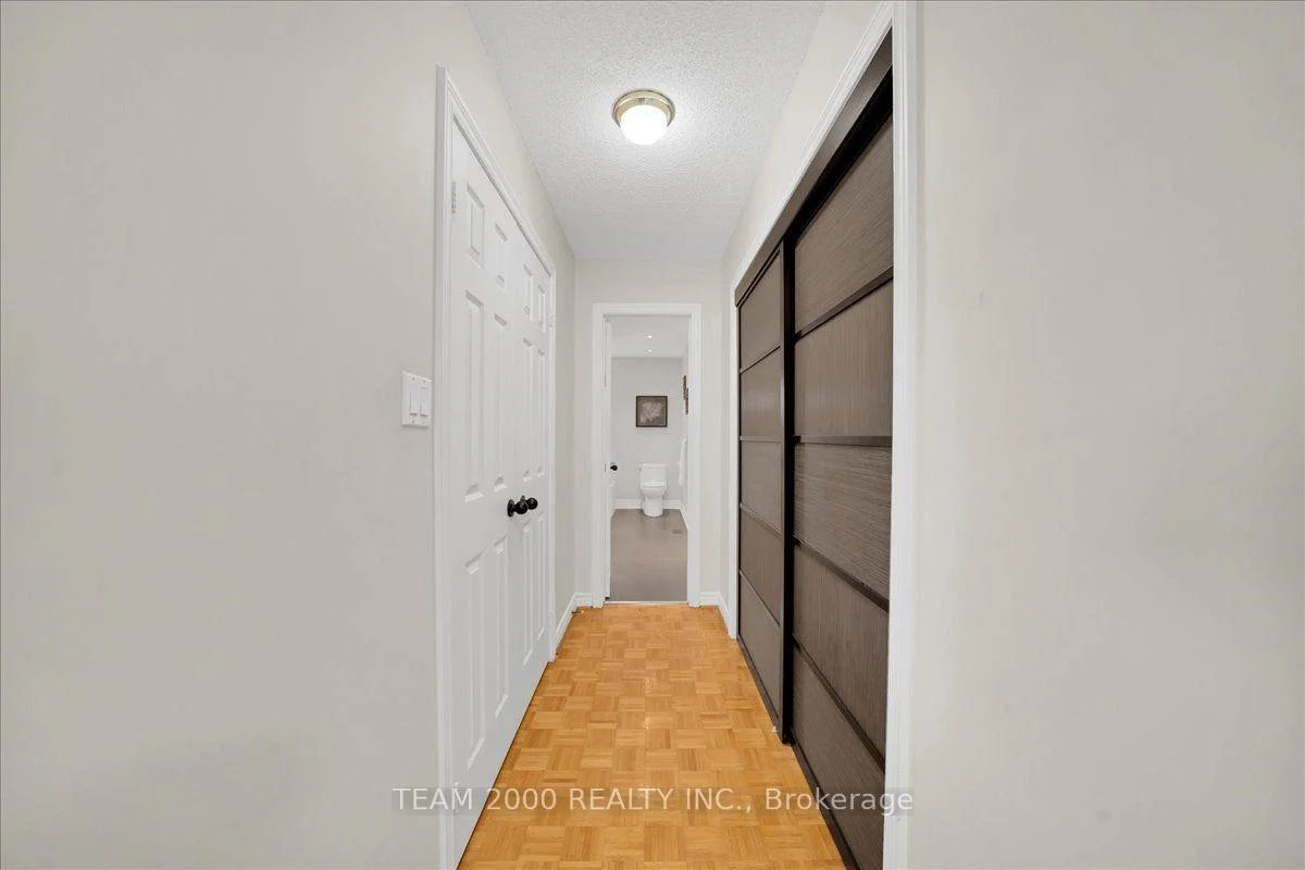 Photo 54 of 211 Avro Road, Vaughan, Maple — HOMEH