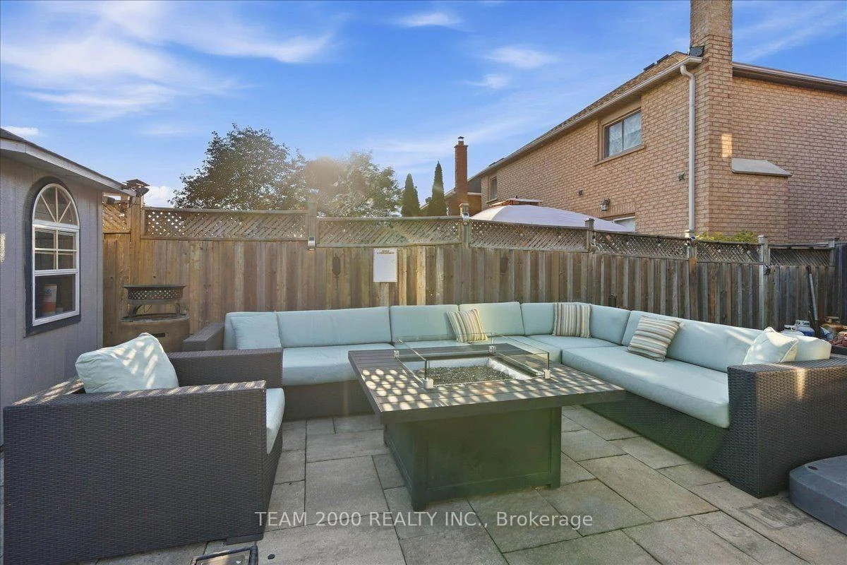Photo 56 of 211 Avro Road, Vaughan, Maple — HOMEH