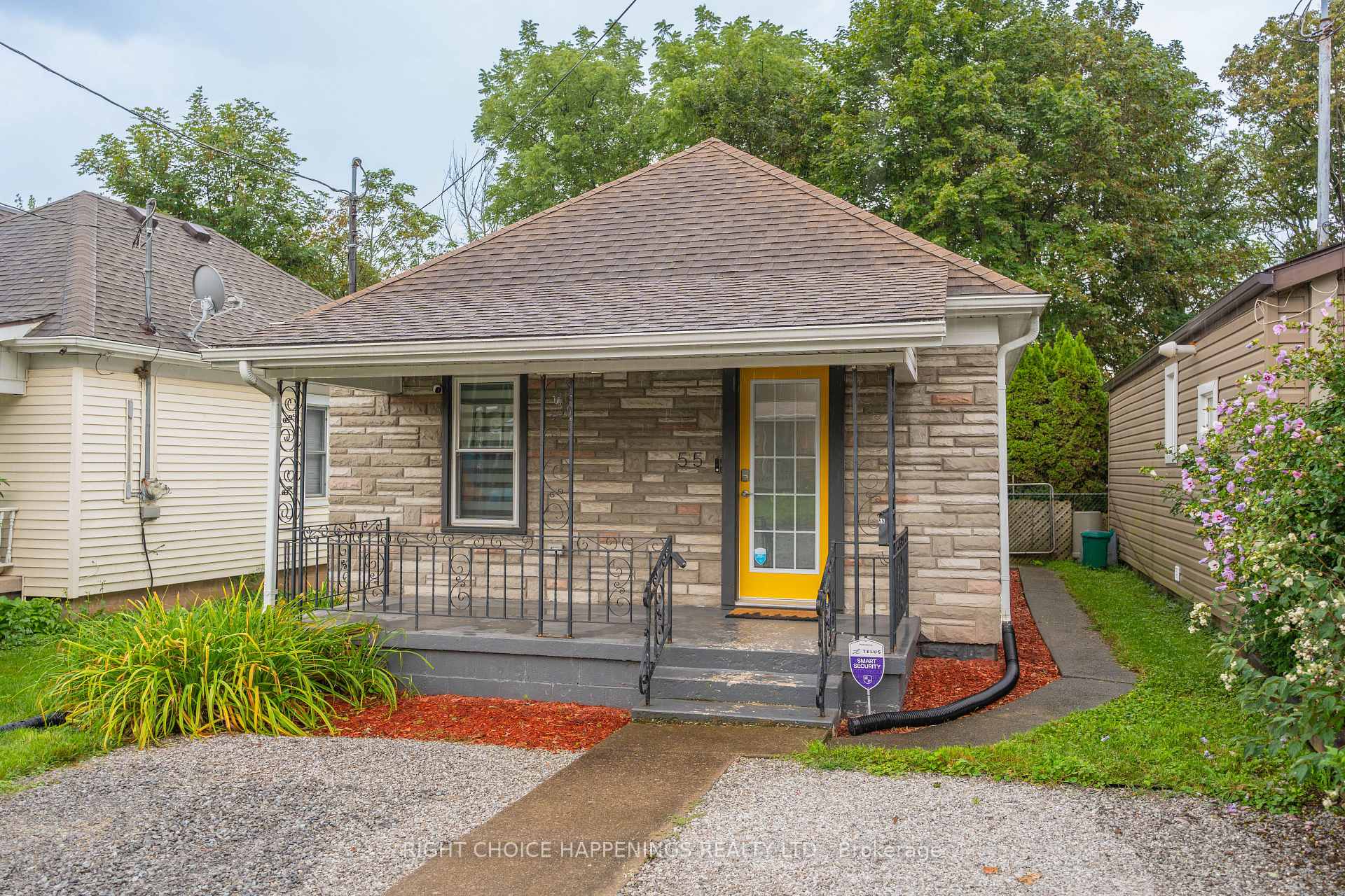 Photo 2 of 55 Merritt Street, Welland, Prince Charles — HOMEH