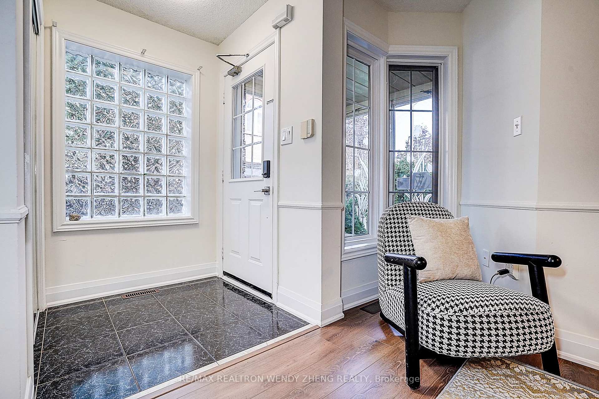 Photo 9 of 90 Amarillo Avenue, Markham, Milliken Mills West — HOMEH