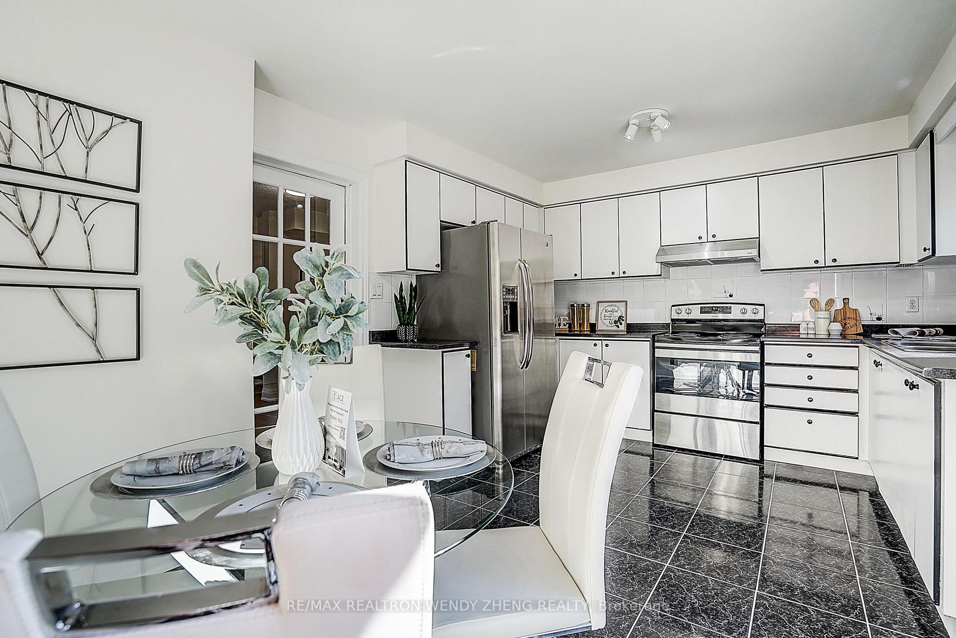Photo 15 of 90 Amarillo Avenue, Markham, Milliken Mills West — HOMEH
